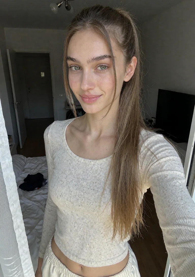 Mila — petit moment calme avant que la journée commence ☕ (3 of 3)